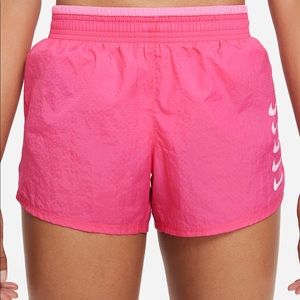 NWT Size M Women’s brief lines running shorts